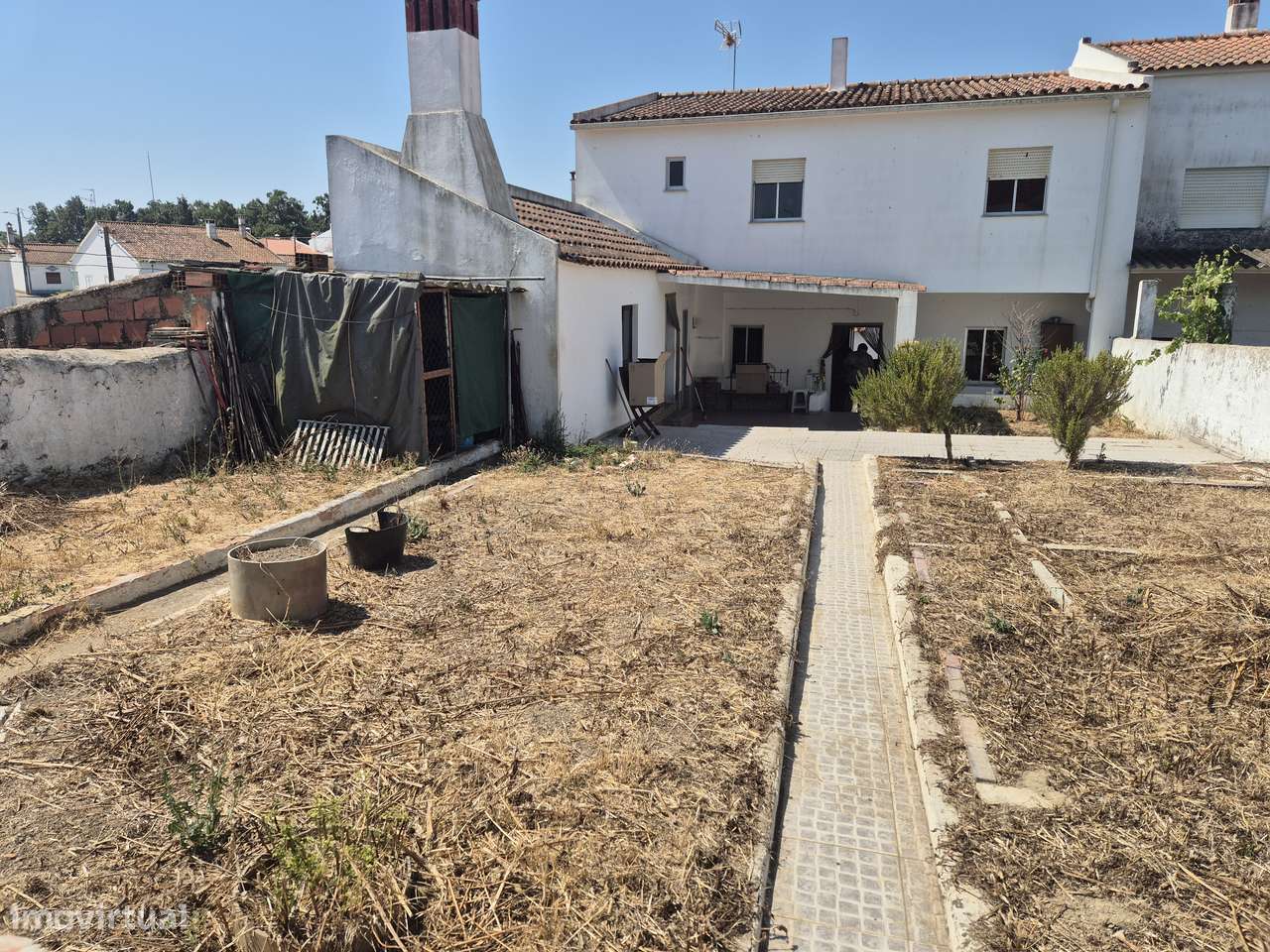 Moradia V4 com terreno na Aldeia dos Fernandes-33