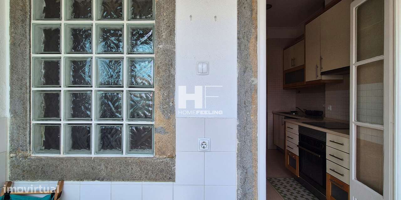 T2/3 de Charme nos Anjos: Traço Histórico, Garagem e Vista Desafogada-8