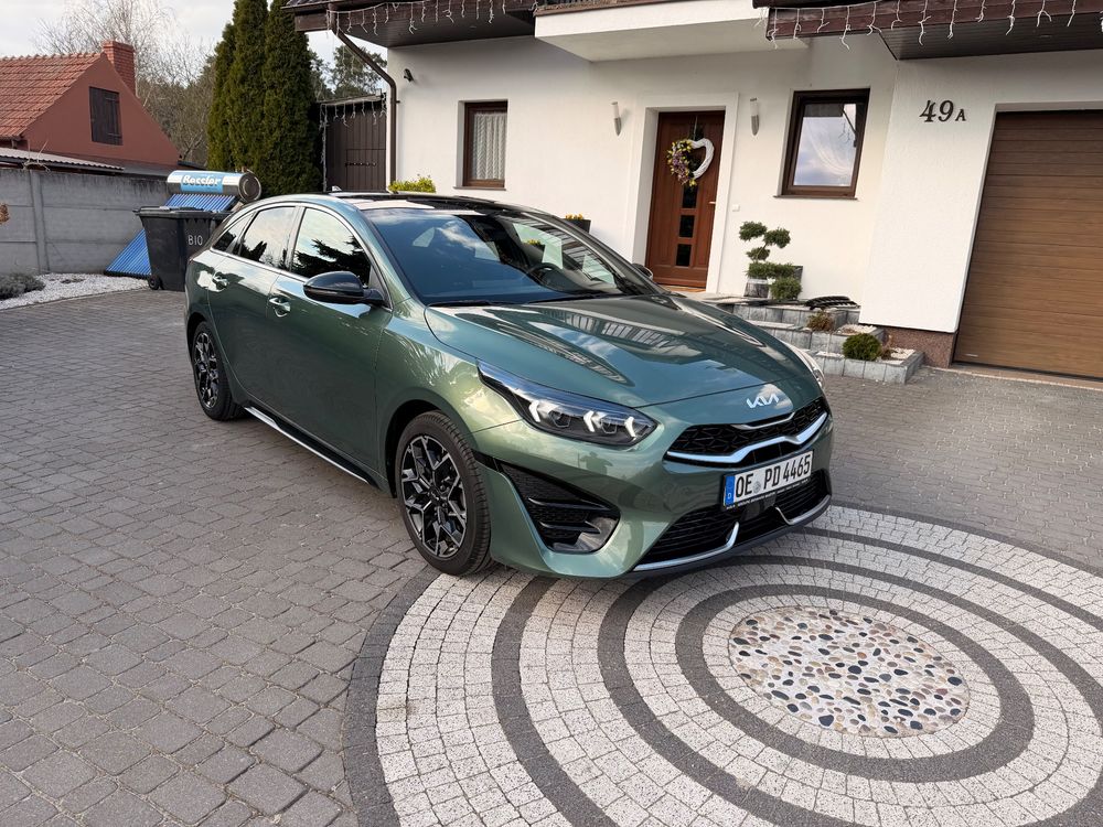 Kia Ceed 1.5 T-GDI DCT7 OPF GT LINE 2024