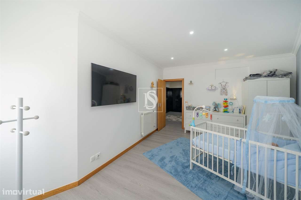 T2+1, Remodelado, com Garagem Fechada, a 1,2 km da Praia — Vila do Con-31