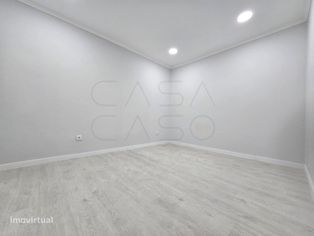 Moradia de 4 assoalhadas totalmente remodelado nos Pinheirinhos - Grande imagem: 5/22