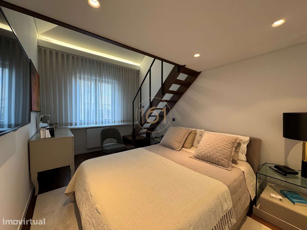 Moradia T3 para venda com logradouro em Lordelo do Ouro-17