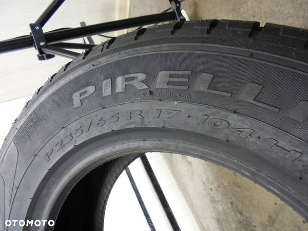 235/65R17 Pirelli Scorpion STR - 4