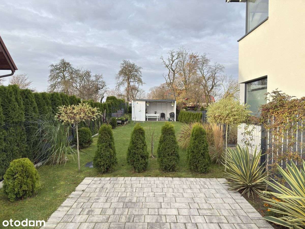 Dwupoziomowe przytulne mieszkanie, z ogrodem-15