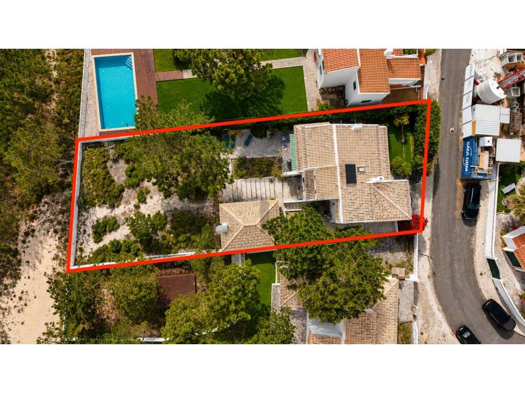 Moradia de Sonho T4+1 para Venda com Total Vista Mar, junto à Praia...-3