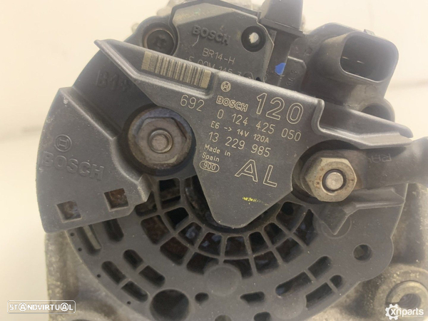 Alternador Usado OPEL ASTRA H (A04) 1.6 (L48) REF. 0 124 425 050 MOTOR Z16XER - 4