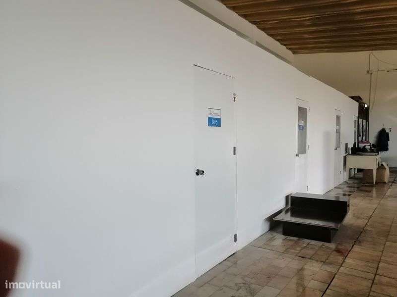 Arrendamento de Box's para Mobiliários - Grande imagem: 4/5