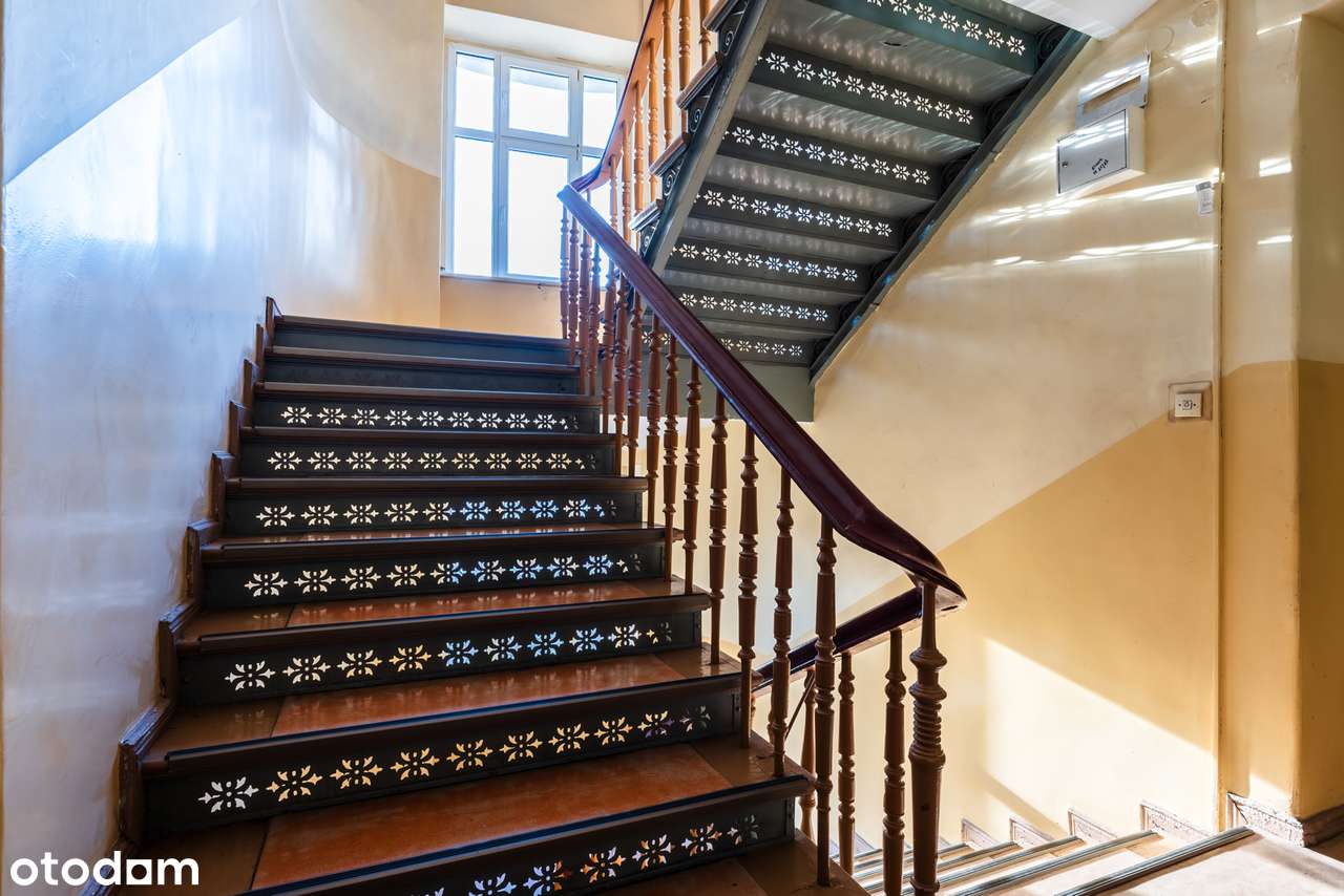 Apartament z duszą w odrestaurowanej kamiennicy-Premium-14