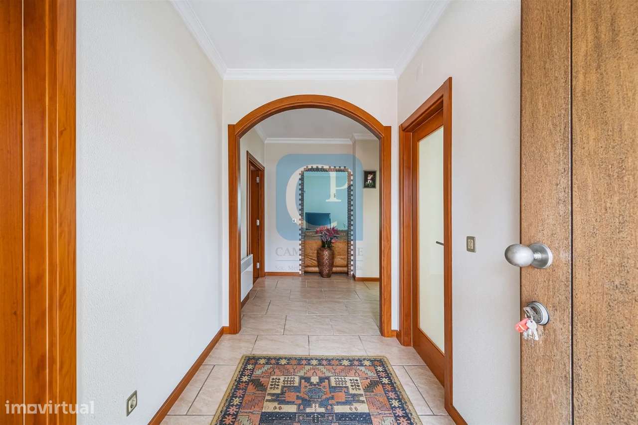 Moradia T3 com Restaurante, em Alfena, Valongo-19