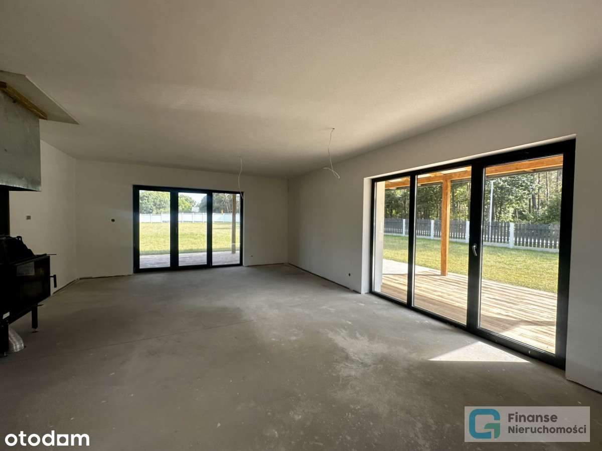 Nowy dom parterowy położony w enklawie leśnej - Pełny obrazek: 5/20