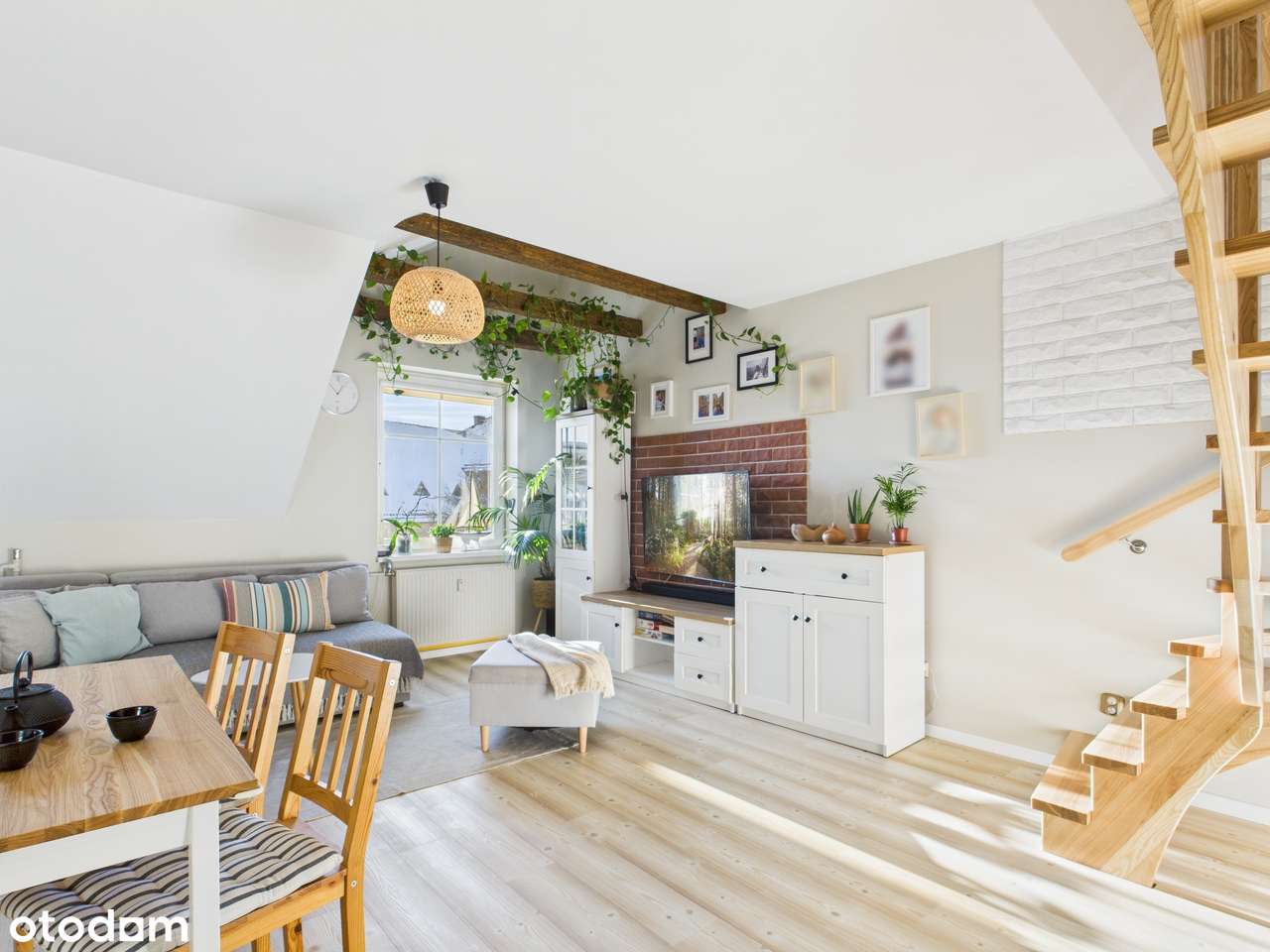 Wyjątkowe, dwupoziomowe, klimatyczne mieszkanie w centrum Iławy! - Pełny obrazek: 5/17