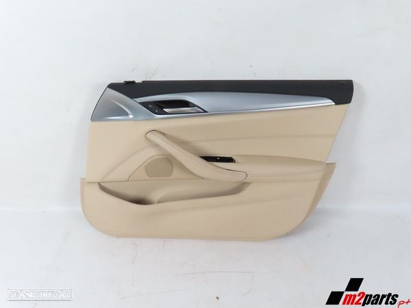 Forra da Porta em Pele Direito/Frente Seminovo/ Original BMW 5 (G30, F90)/BMW 5... - 1