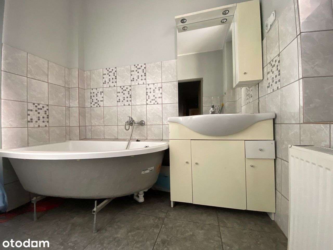 3 pokoje* blisko centrum-4