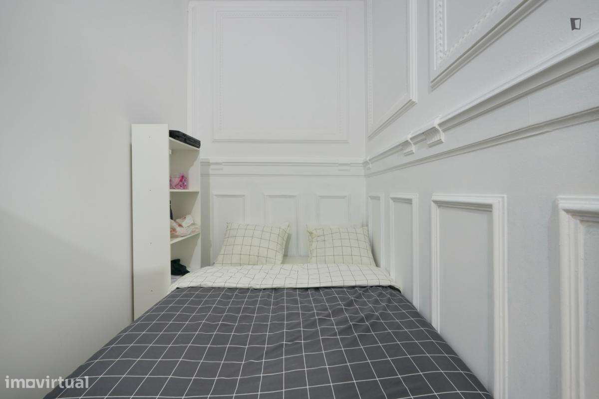 Quarto - localizado em Entrecampos Lisbon - Grande imagem: 3/9