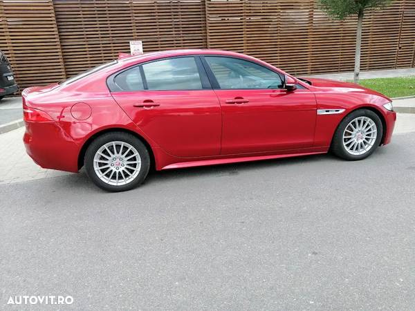 Jaguar XE 2.0 R-Sport - 6