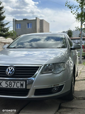 Volkswagen Passat 2.0 Blue TDI DPF DSG Sportline - 1