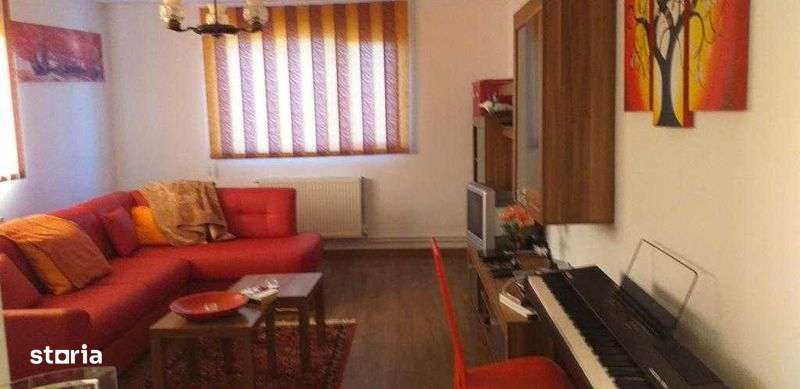 Casa cu etaj + teren in Targoviste, Micro 2, ideala pentru 2 familii - Imagine principală: 4/7