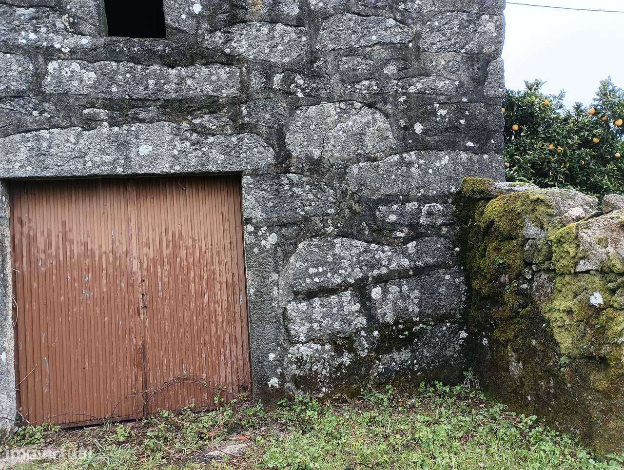 Moradia em p/ recuperar – Oliveira de Frades-10