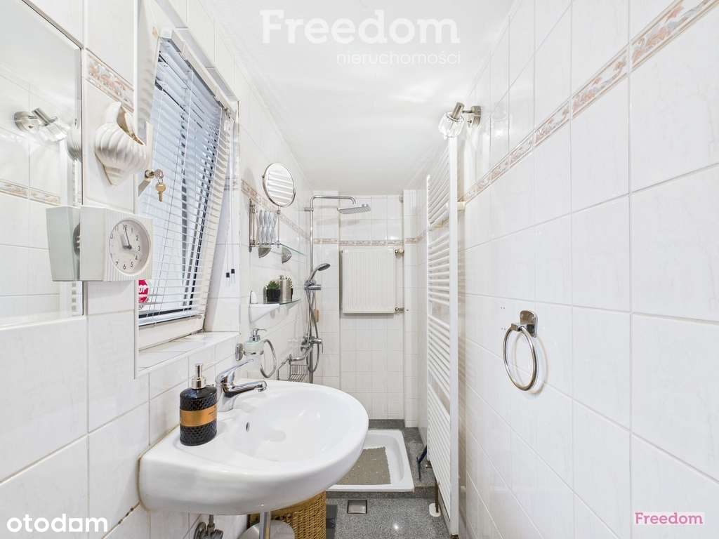 Dom z dużą działką, 2 garażami i strefą relaksu - Pełny obrazek: 4/18