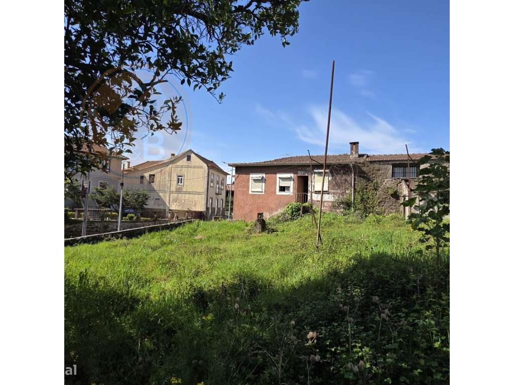 Moradia com projeto aprovado para 10 apartamentos, no Centro da Vil...-5