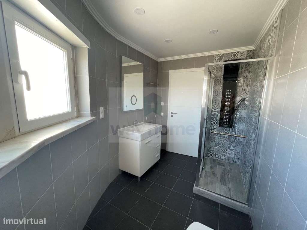 Moradia T4 | Remodelada | Vista de mar | Ericeira-22