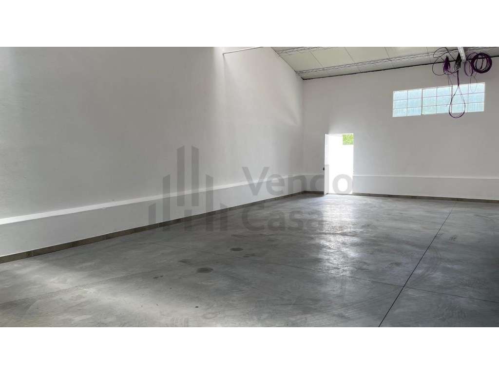 Vende-se Loja-Armazém - Fujacal - Braga - Grande imagem: 5/26