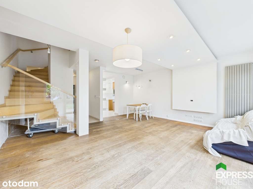 Szereg, 110 m2, + kuchnia 14 m2, + poddasze 25 m2 - Pełny obrazek: 3/20