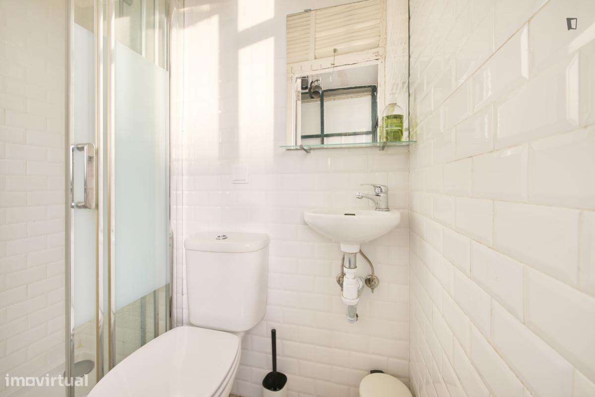 Quarto - localizado em Arroios Lisbon - Grande imagem: 3/23