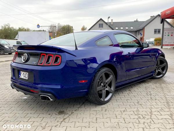 Ford Mustang 5.0 V8 GT - 3