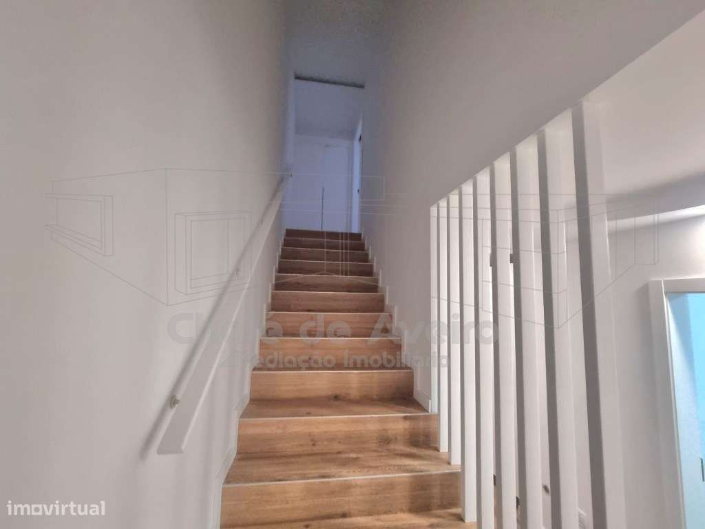 Apartamento T2 Duplex com Garagem para 2 carros e Terraço-Aveiro-5