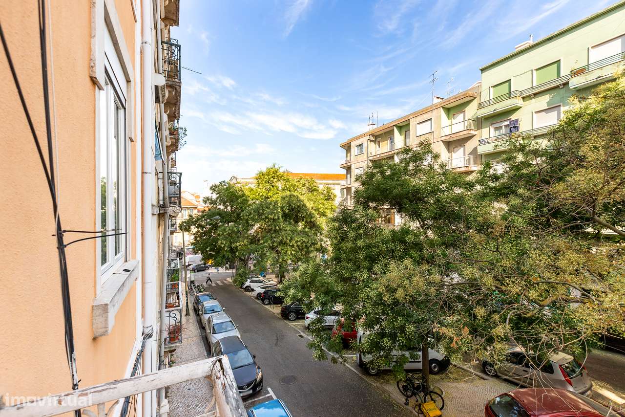 Apartamento T3 Totalmente Remodelado | Penha de França-24