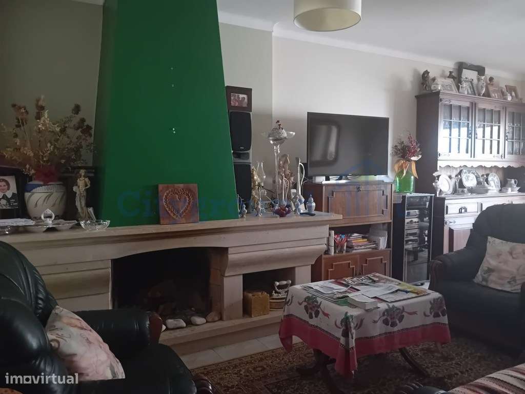 Apartamento T3 com suíte, centro de Fátima-6