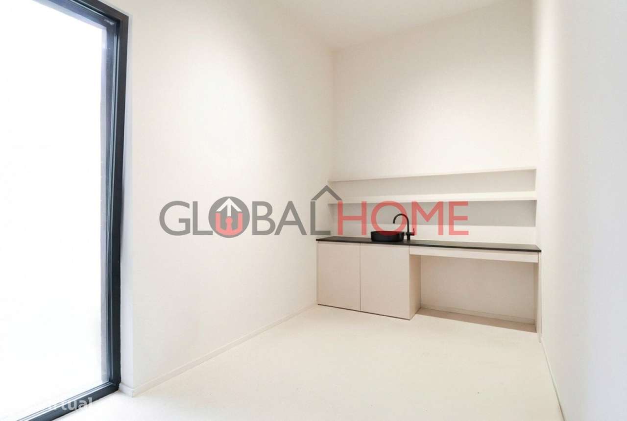 Moradia T5 com piscina na Quinta das Luzes-52