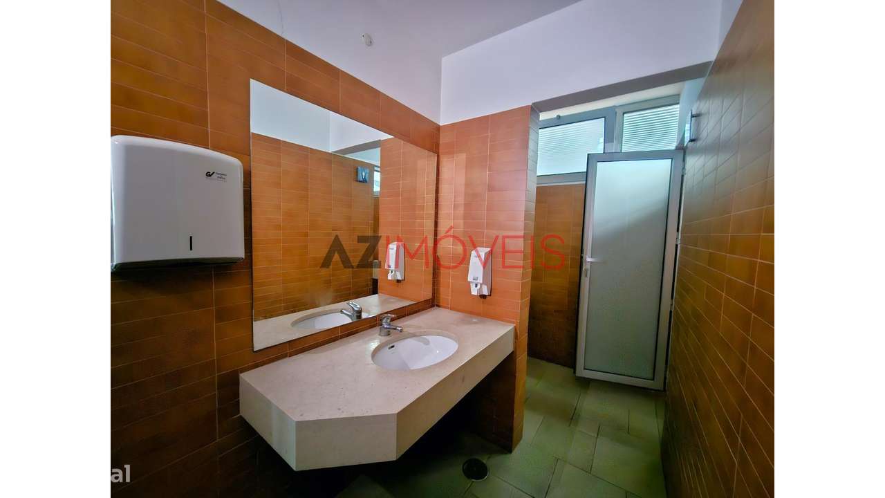 VENDE-SE ARMAZÉM EM AUTOGUIA, OURÉM-29