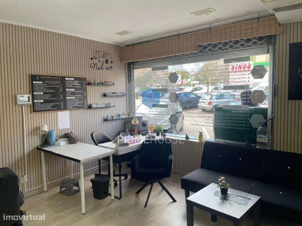 LOJA em Frente Centro Comercial da Amora - Grande imagem: 1/11