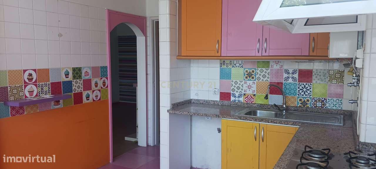 Apartamento T2 +1 Duplex em Alvalade, Lisboa - Oportunidade Única-30