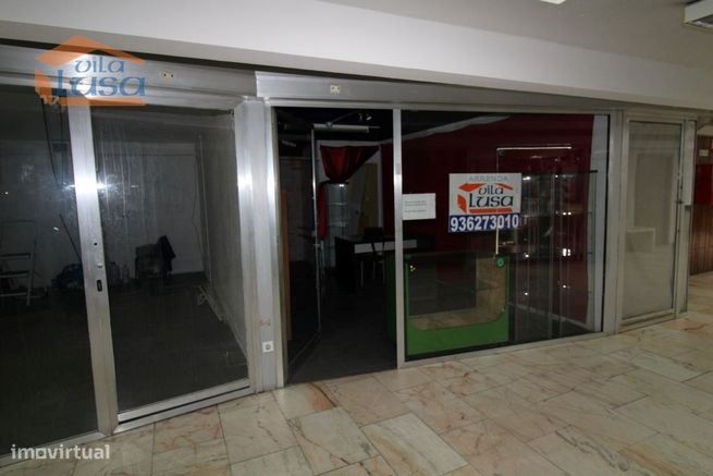 Excelente Oportunidade de Negócio! Loja à Venda no Centro Comercial...-3