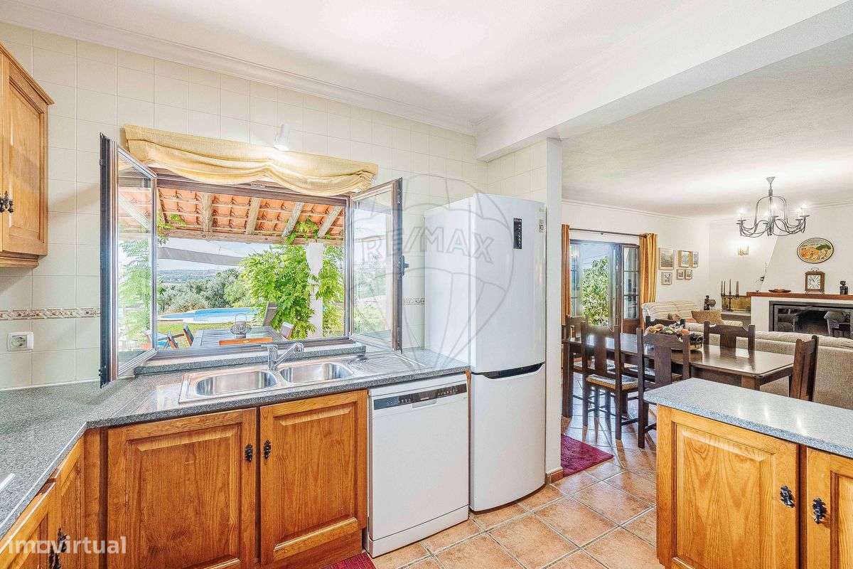 Moradia T4 para venda-23