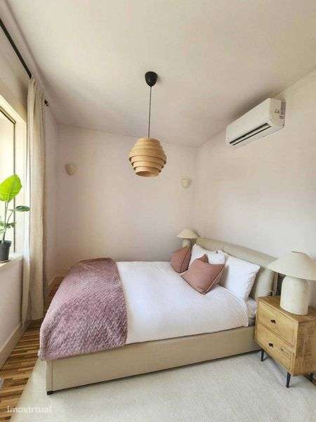 Apartamento T1 mobilado - Largo dos Poveiros, Porto - Grande imagem: 5/8