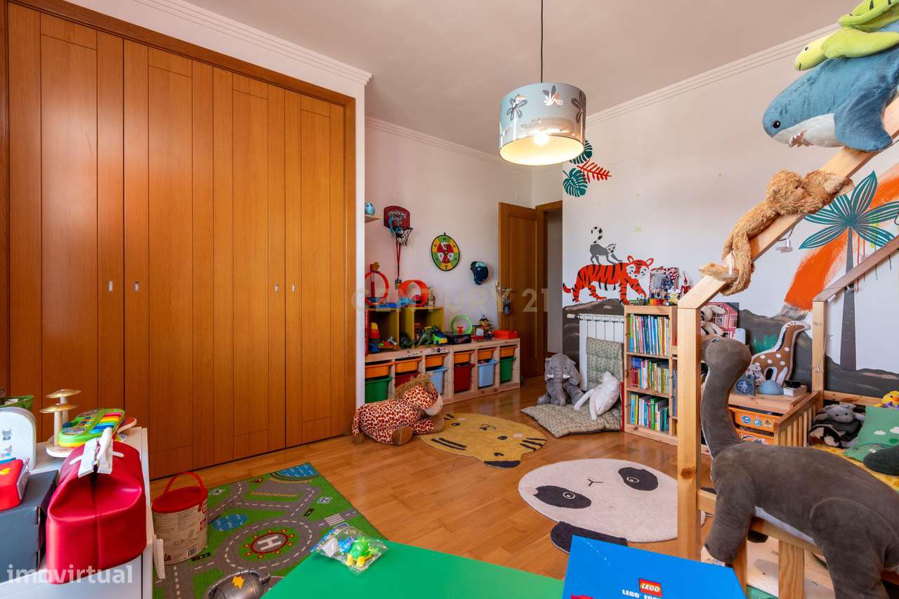 Apartamento T3 na Quinta da Parreirinha-19