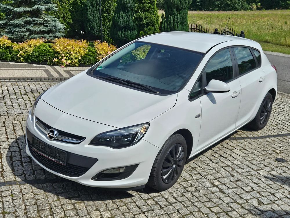 Opel Astra J 1.6 Style 2015