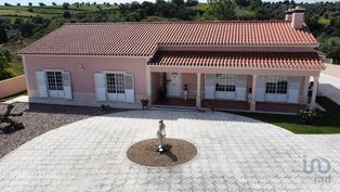 Casa / Villa T4 em Santarém de 318,00 m2