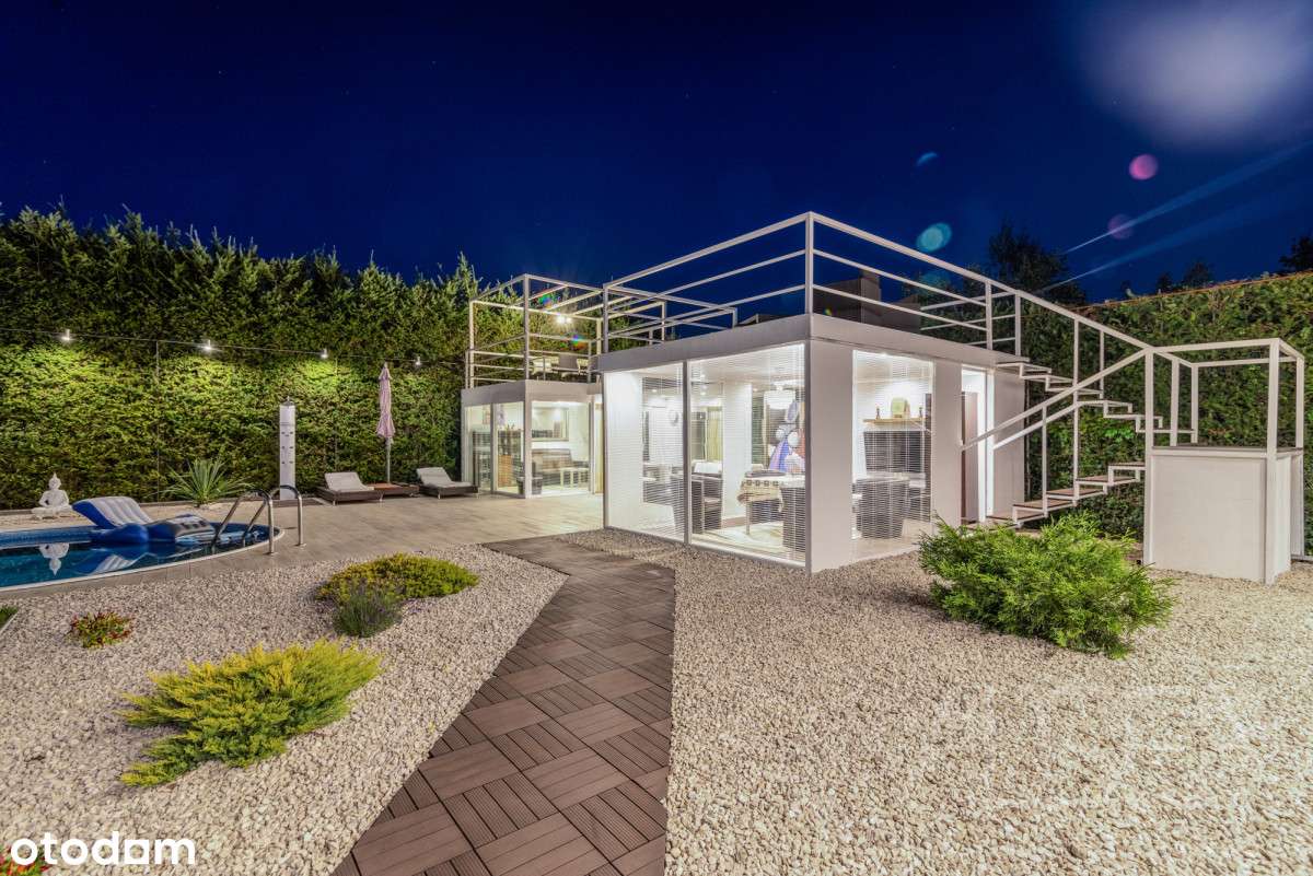 Murowany dom w Hiszpańskim stylu | Prywatność |-7