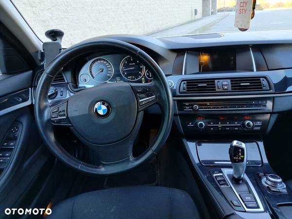 BMW Seria 5 530d Touring - 8