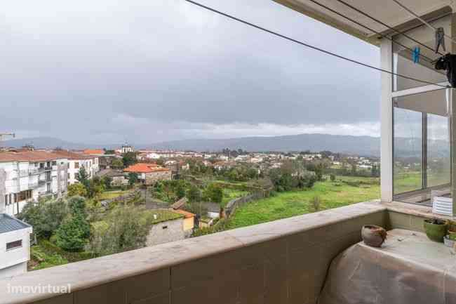 Apartamento T3 no centro de Amares-8