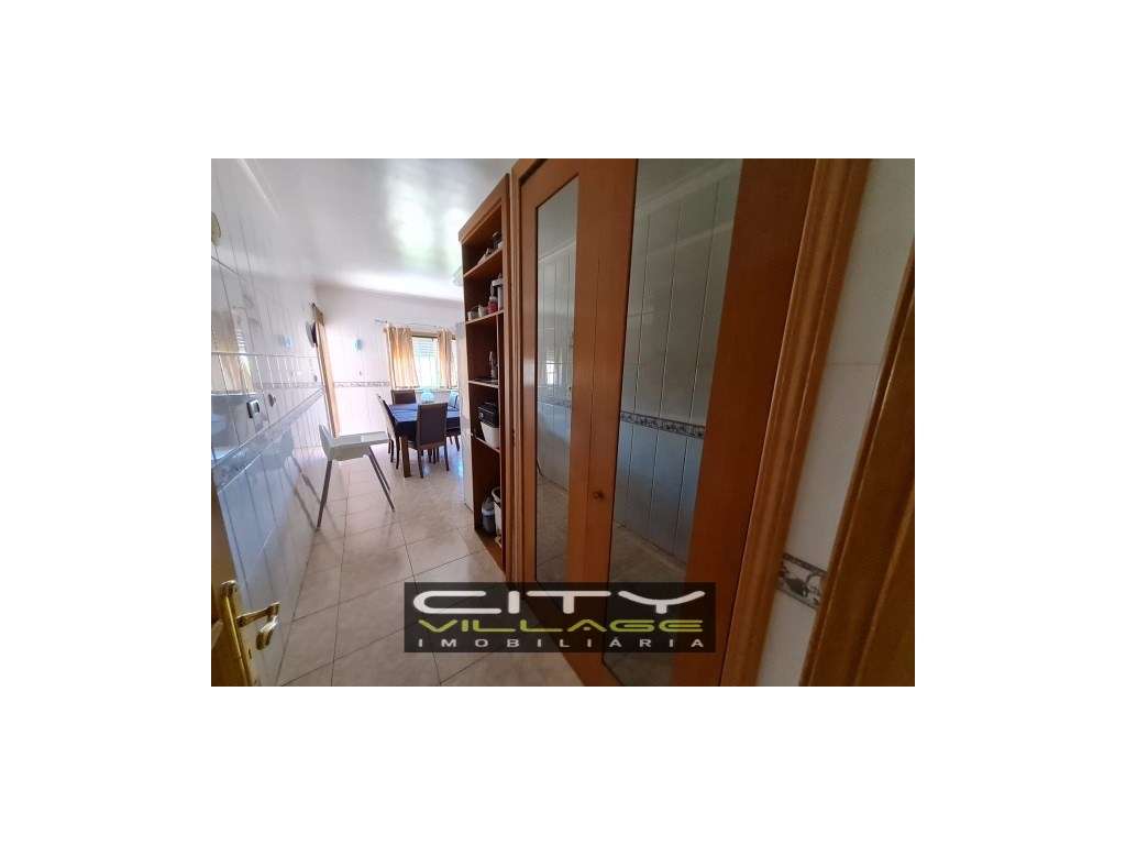 Apartamento T3 Zona Esteval Montijo-5