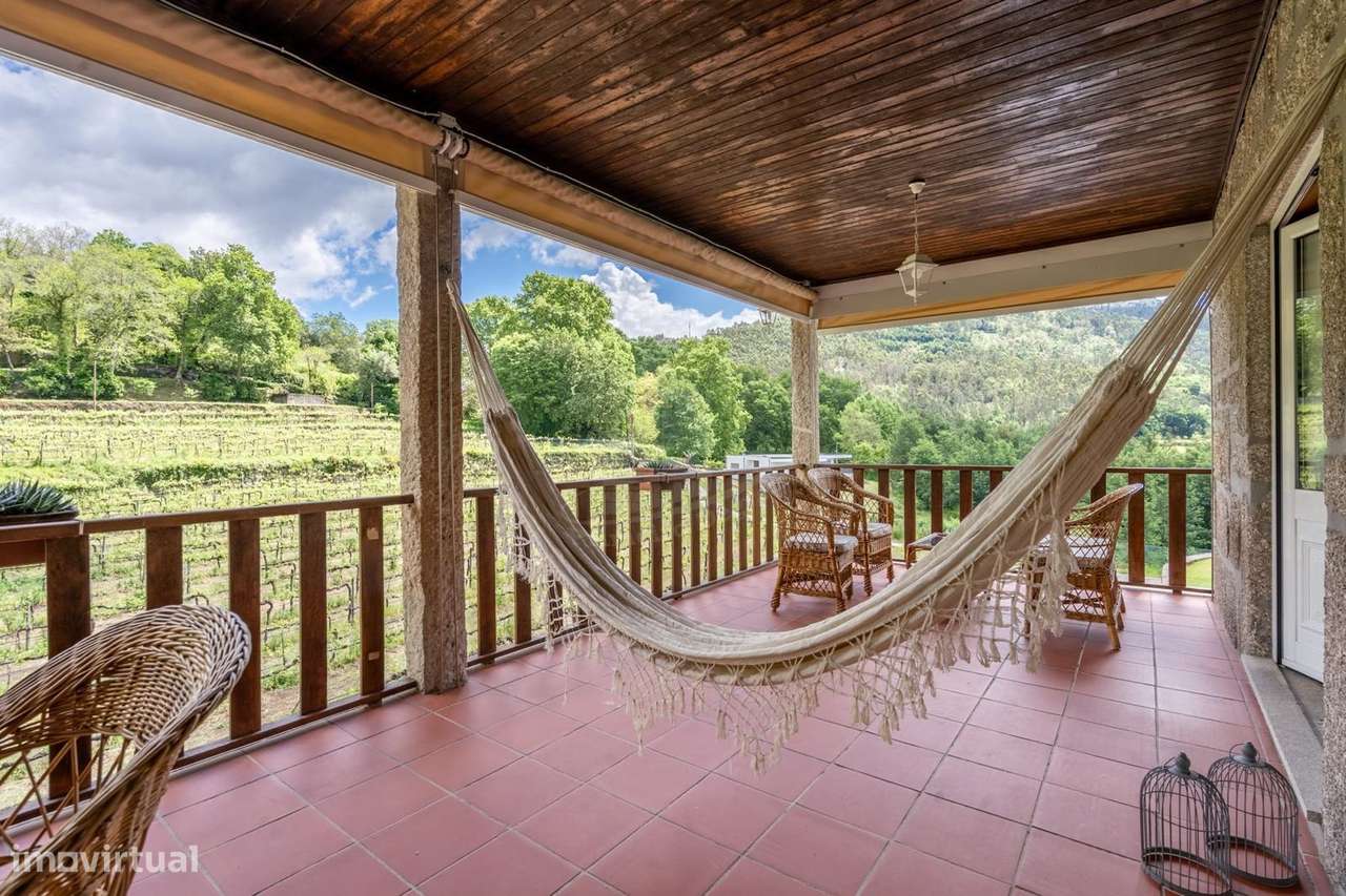 Quinta com Vinha Produtiva e Potencial Turístico junto ao Gerês-17