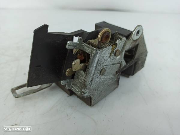 Ficheira Frt Frente Esquerdo Fecho Porta Bmw 3 Compact (E36) - 2