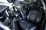 Jaguar F-Pace 3.0 P400 mHEV AWD R-Dynamic Black - 24