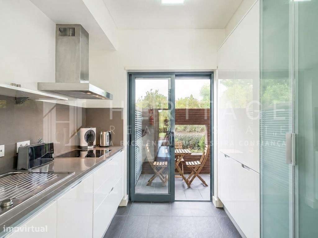 APARTAMENTO T1 COM TERRAÇO, PÁTIO E DUAS PISCINAS EM CONDOMÍNIO PRI...-5